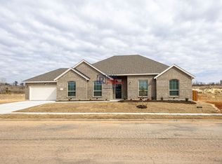 114 Mesa Dr, Glen Rose, TX 76043