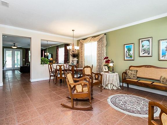 3rd image of 10019 Chorlton Cir