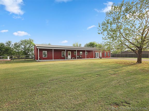 2nd image of 6213 Myall Rd