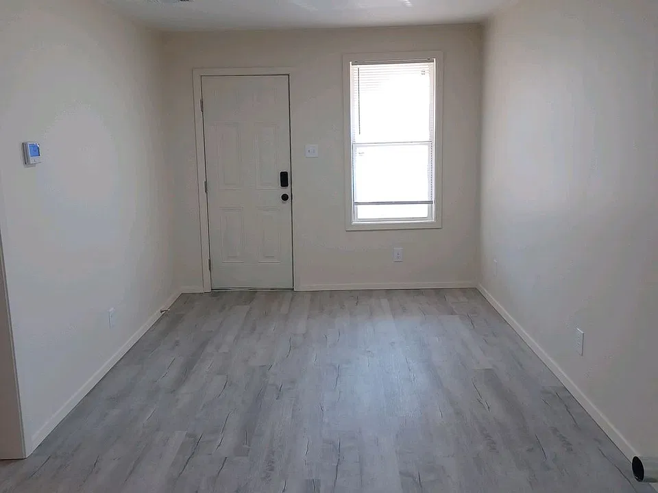 1403 Lincoln Ave