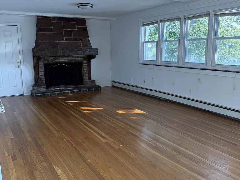 40 Grasmere Ave #44B — Photo 6