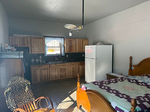 3rd image of 385 County Road 443 Rd