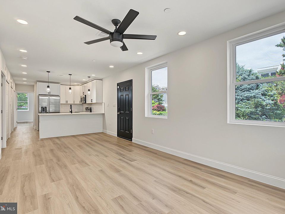1st image of 1242 N 15th St #1