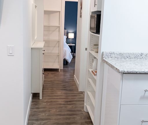 4th image of 4024 Oxford St #8