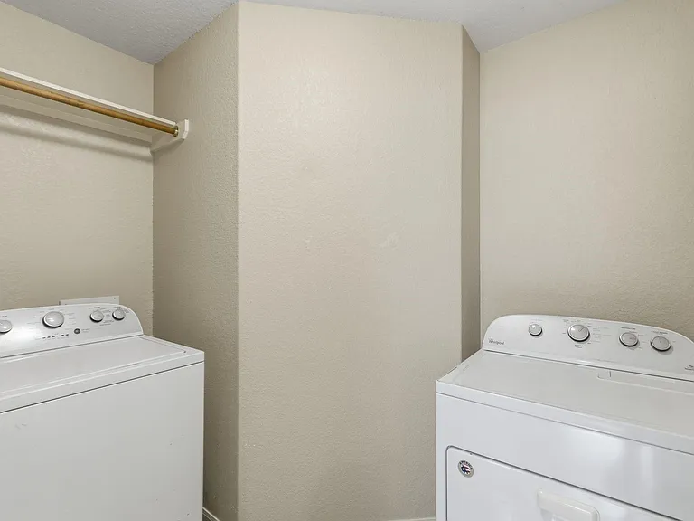 9318 Castlegap Dr — Photo 12