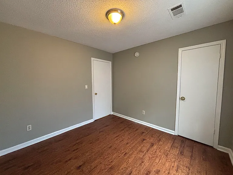 4450 Arnold Cv — Photo 5