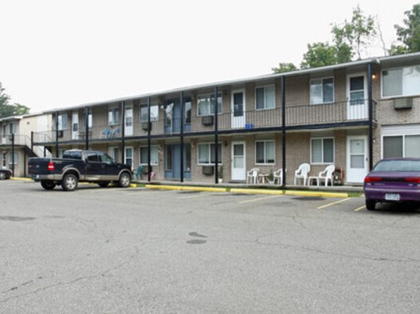 1760 Saint Johns Blvd APT 9