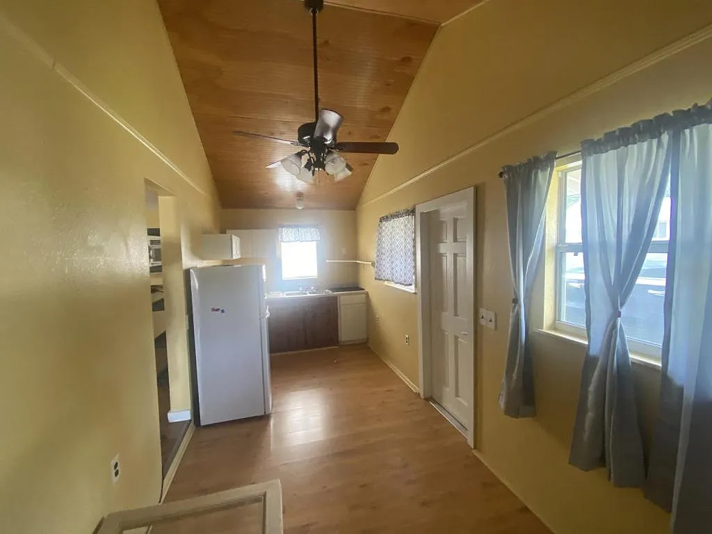 20814 W Pennsylvania Ave, Unit # 10, Dunnellon, FL 34431 — Photo 3
