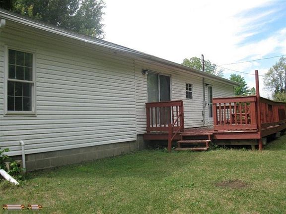 3rd image of 2550 Brad St