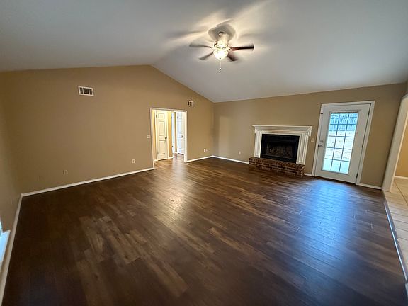 2nd image of 305 Preston Dr