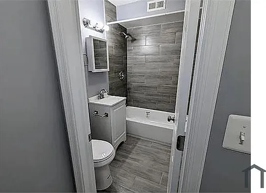 3 bed, $3,305 — Photo 4