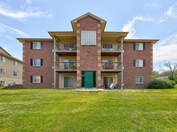 5924 Sutton Pl APT 6, Urbandale, IA 50322