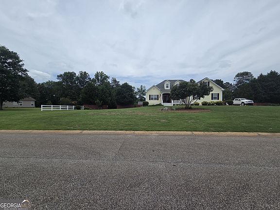2nd image of 250 Rock Mill Trl