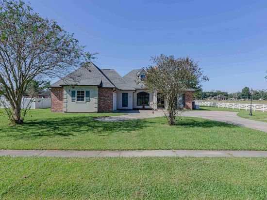 16559 Ole Homestead Ln, Prairieville, LA 70769