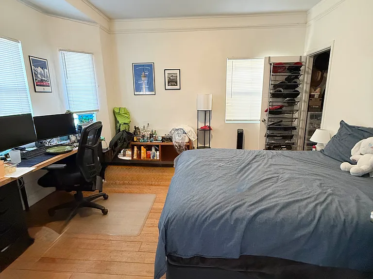 1238 W 35th St — Photo 3