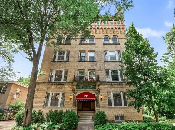 117 Mackubin St APT 1, Saint Paul, MN 55102