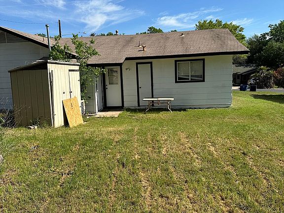 2nd image of 1407 Valleyridge Dr Unit A