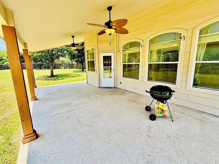 4430 Pasada Ln — Photo 24