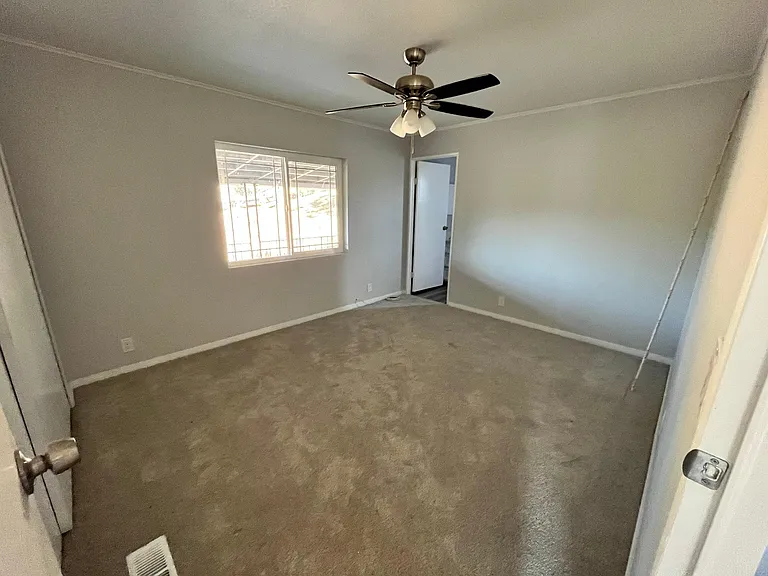 59835 Reynolds Way — Photo 32