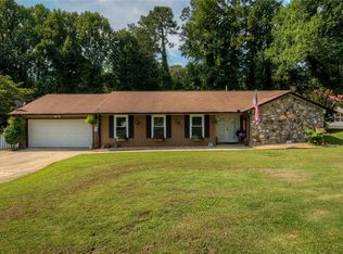 190 Suburban Dr NE, Kennesaw, GA 30144