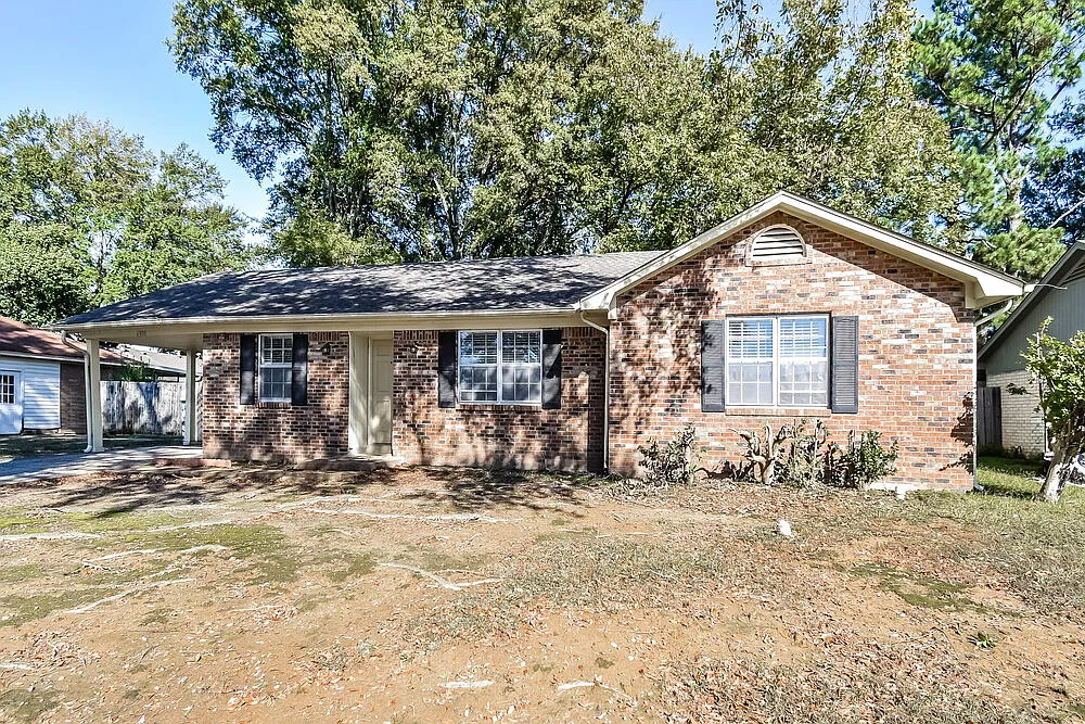 3 bed, 2.0 bath, 1441 sqft, $1,555 — Photo 4