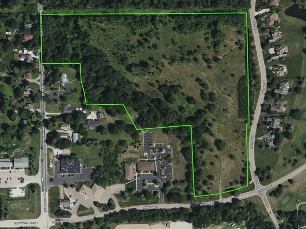 Travis Pointe Rd, Ann Arbor, MI 48103