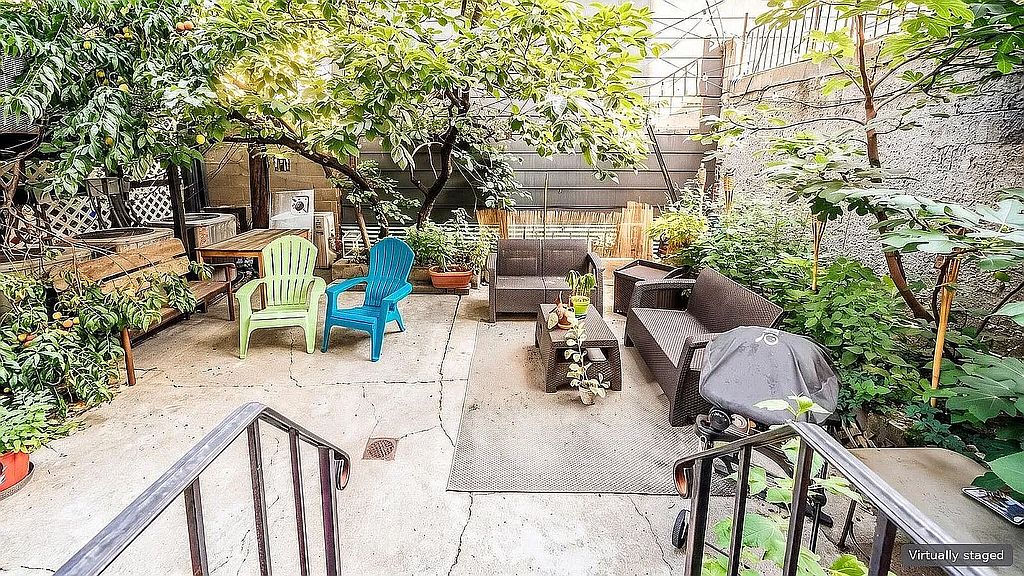 2-bedroom apartment for rent in Brooklyn