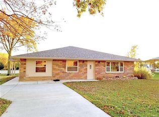 579 Weiss Rd, Saint Peters, MO 63376