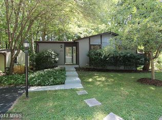 2372 Old Trail Dr, Reston, VA 20191