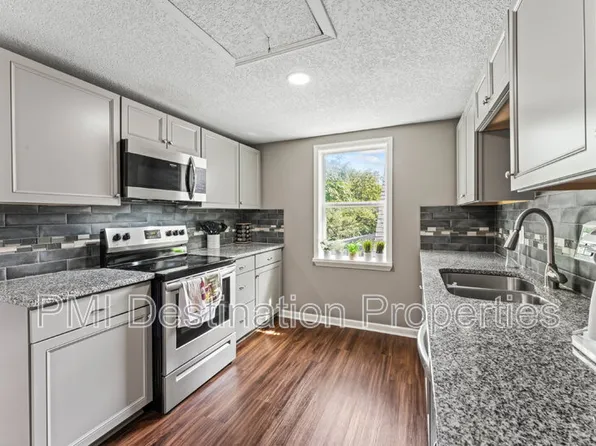 343 Cambridge St #Top, Kansas City, KS 66103