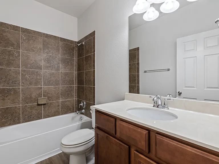 8011 Fieldstone Dr — Photo 19