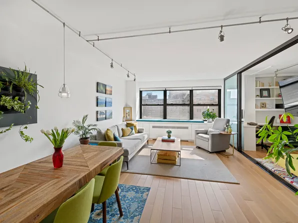 165 West End Avenue image 3 of 11