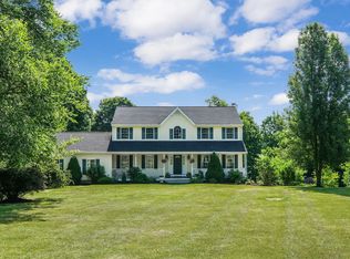 19 Ridge View Dr, Patterson, NY 12563