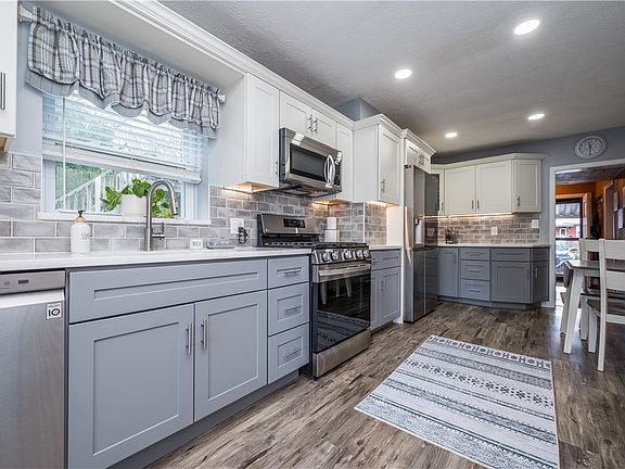 2nd image of 1717 Realty Ave