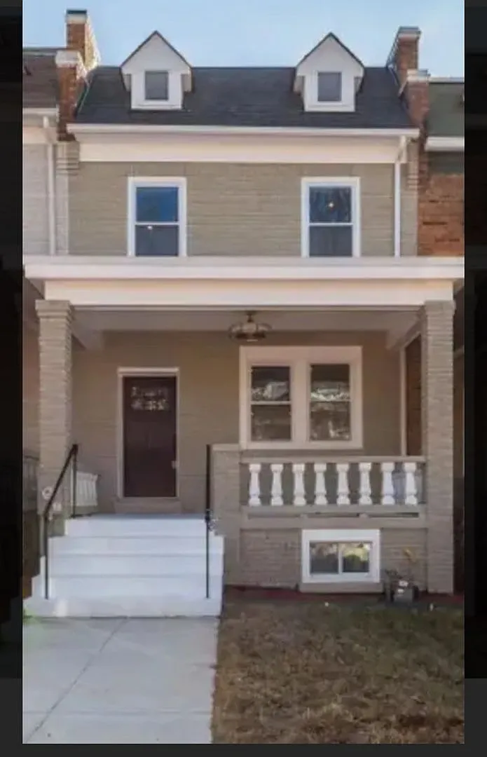 1309 Trinidad Ave NE photo 1