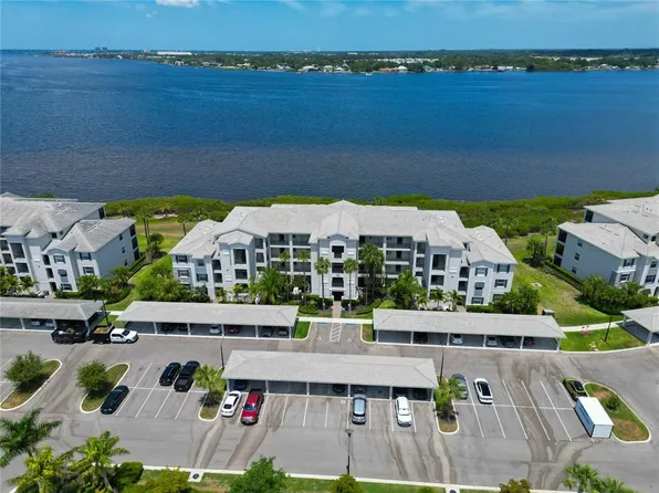 1020 Tidewater Shores Loop Unit 208, Bradenton, FL 34208