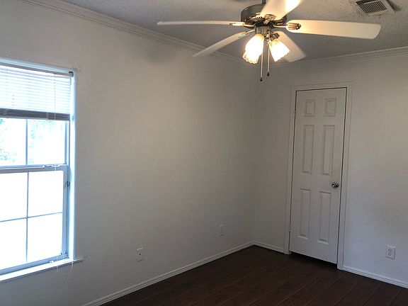 4th image of 155 Varsity Dr #155