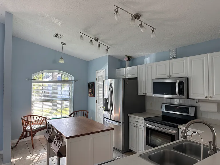 7749 Prospect Hill Cir — Photo 25