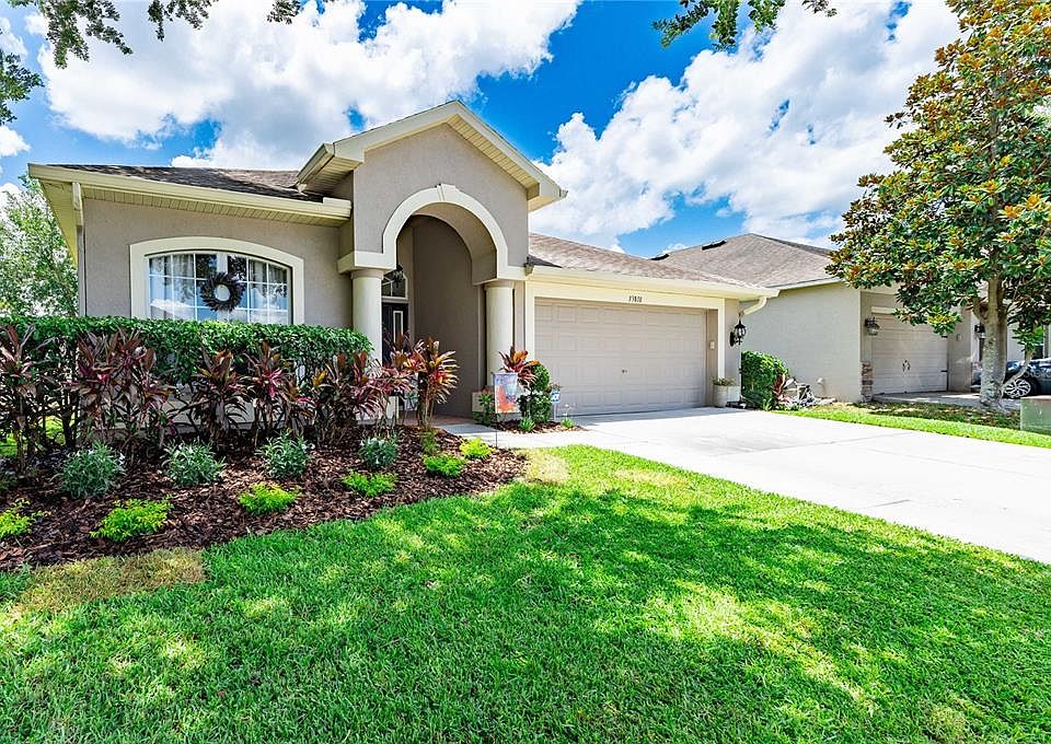 1st image of 33810 HONEYWOOD AVENUE