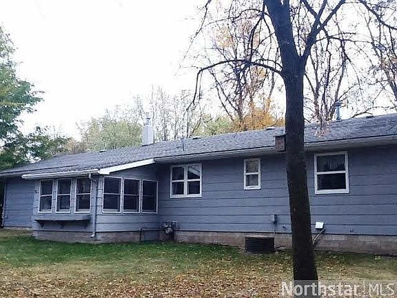 3rd image of 211 Maple Street