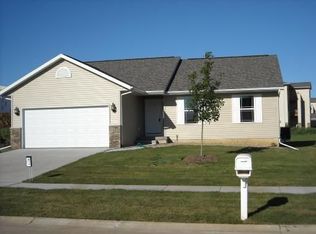 2107 Probst Ct SW, Cedar Rapids, IA 52404