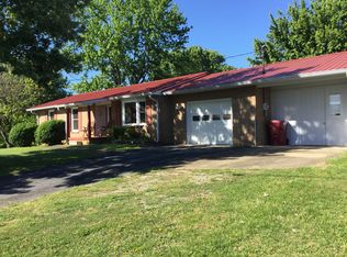 1010 Westminster Dr, Johnson City, TN 37604