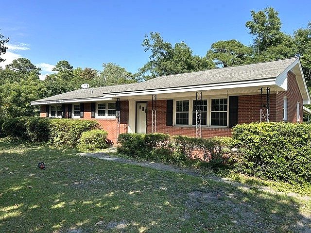 1st image of 4009 Halifax Rd