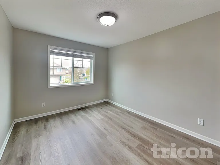 5530 Utah Ave N — Photo 11