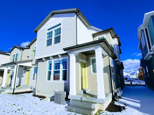 1674 S Haven Pkwy, West Haven, UT 84401