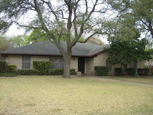 1st image of 1501 Cliffbrook Dr