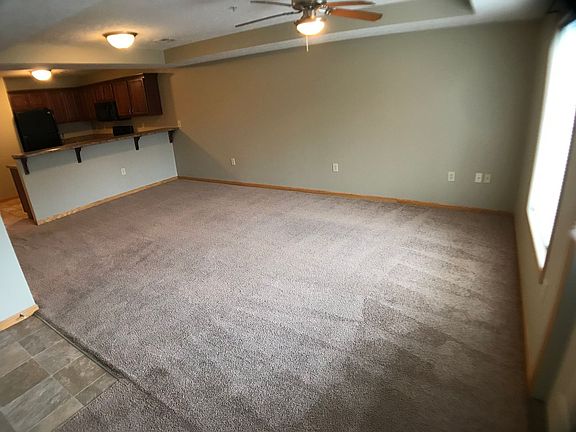5th image of 422 W 5th St #3