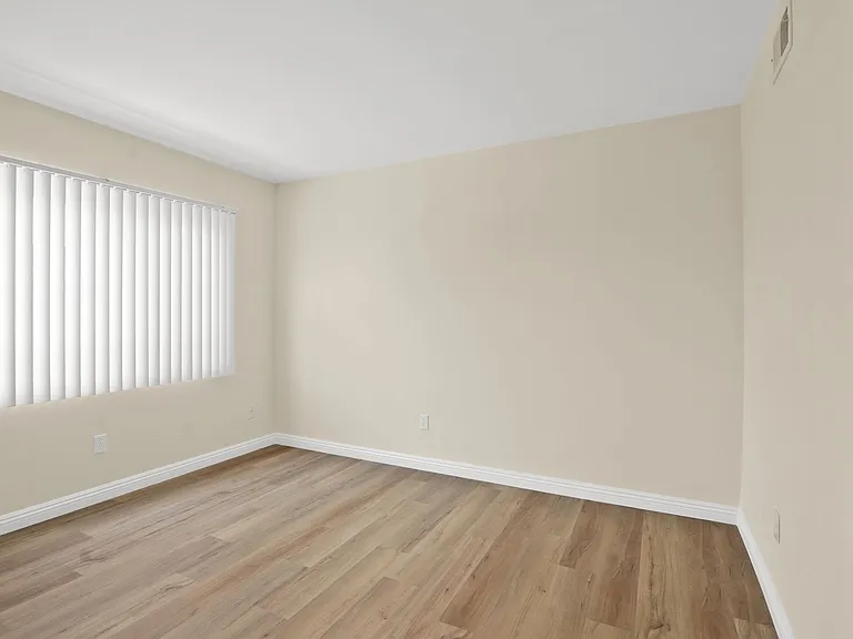 16956 Flower Vale Ln — Photo 15