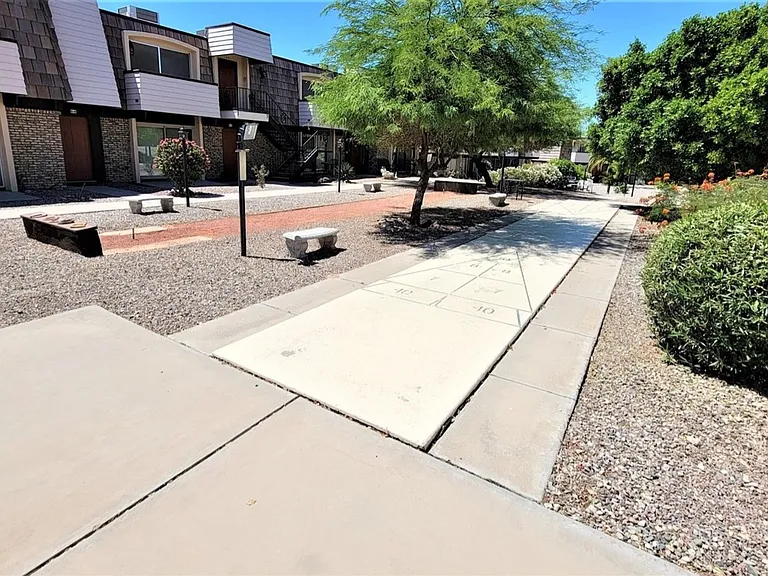 1640 Swanson Ave #1-5 — Photo 3