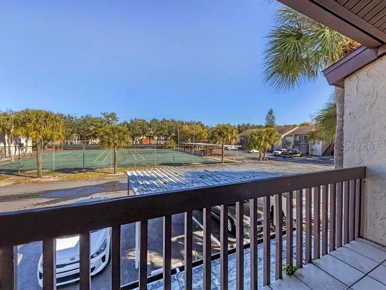 2636 Hidden Lake Dr N #E — Photo 11